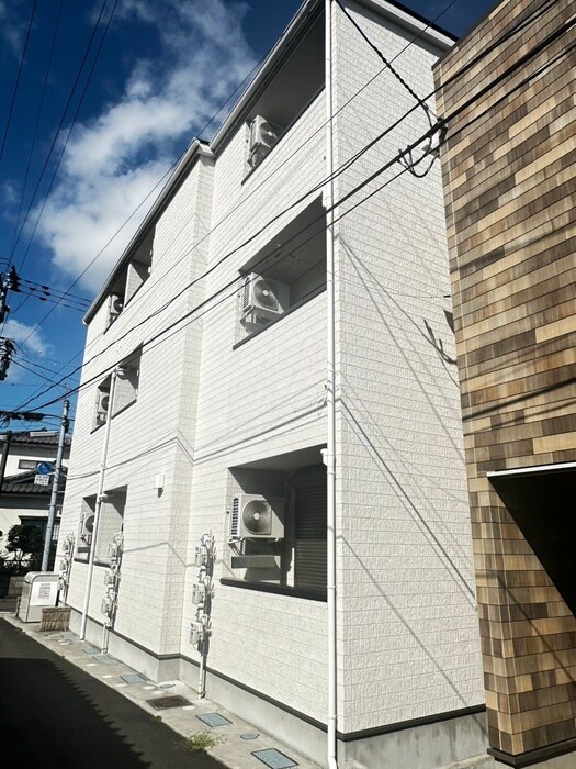 カハラ五輪の物件外観写真