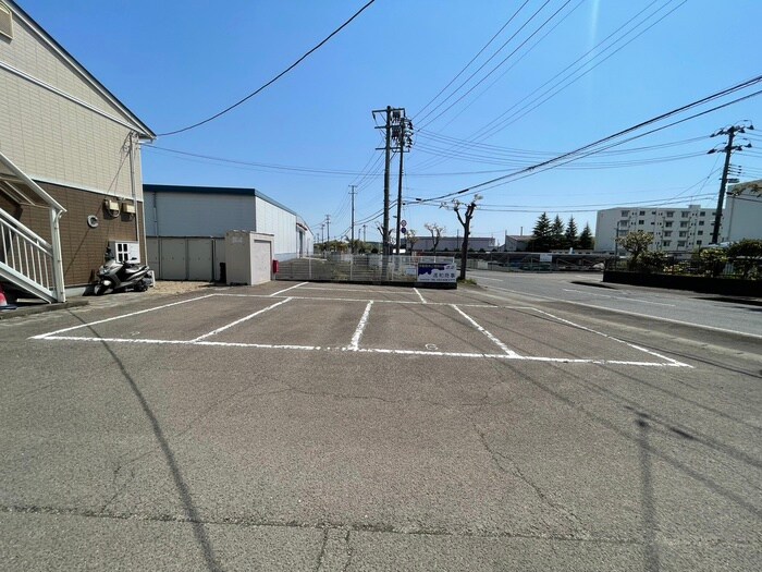 クレセールタウンAの物件外観写真