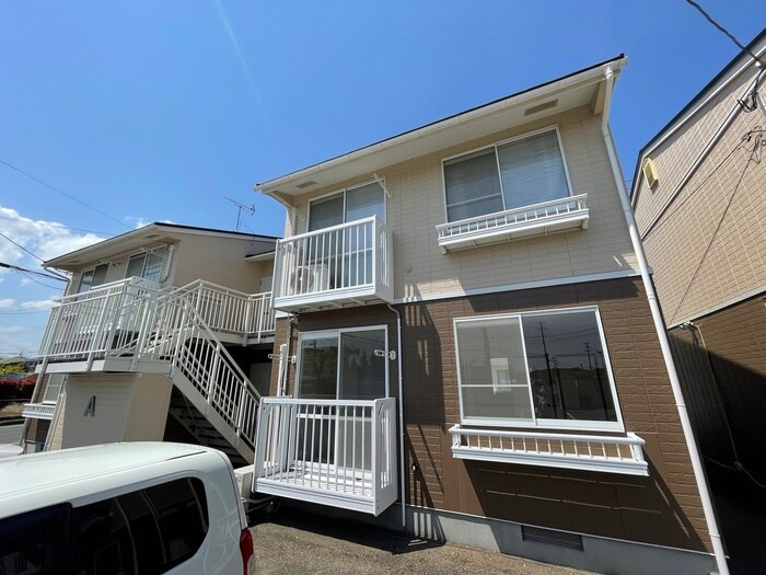 クレセールタウンAの物件外観写真