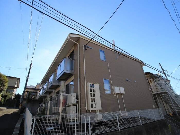 ポミエ旭ヶ丘の物件外観写真