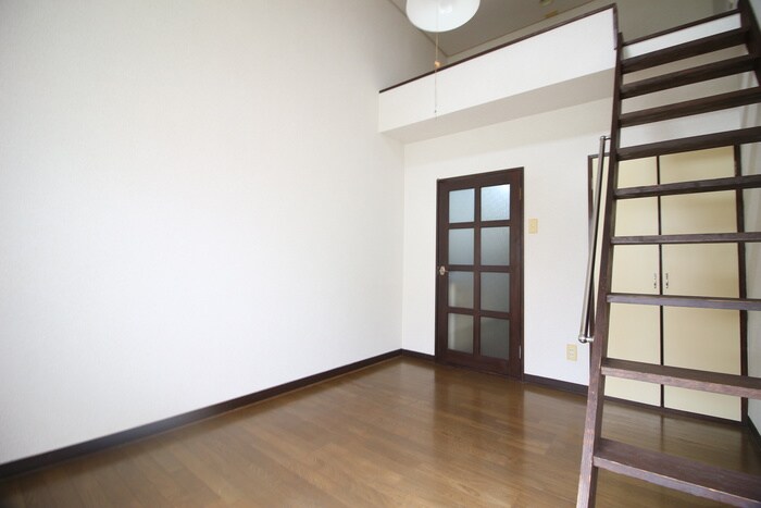 リトルガーデンの物件内観写真