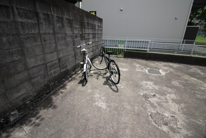 リトルガーデンの物件外観写真