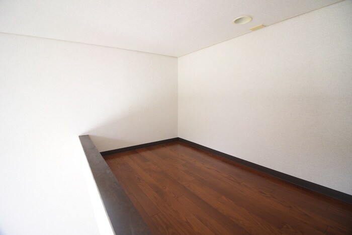 リトルガーデンの物件内観写真