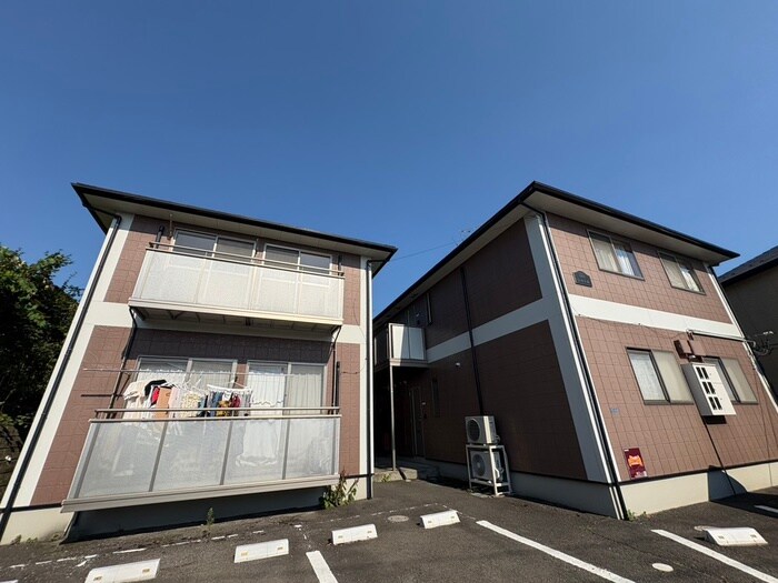 シャトルの物件外観写真