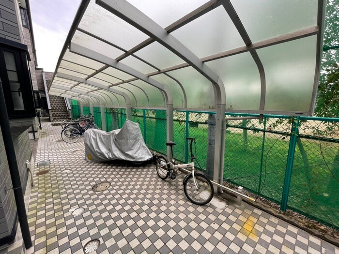 ホワイトキャッスル遠見塚14番館の物件外観写真