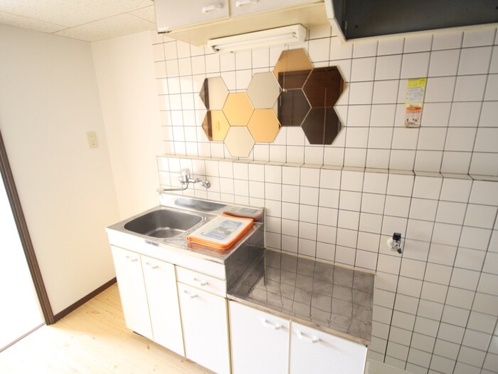 ホワイトキャッスル遠見塚14番館の物件内観写真