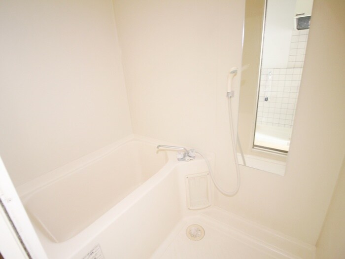 ホワイトキャッスル遠見塚14番館の物件内観写真