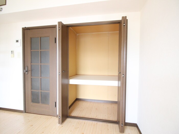 ホワイトキャッスル遠見塚14番館の物件内観写真