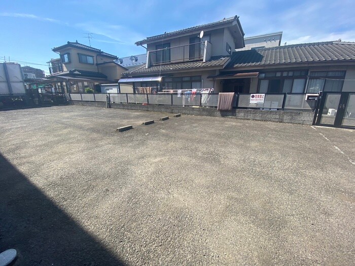 パレス萩野町の物件外観写真