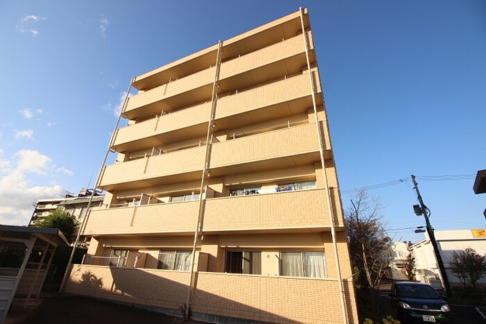 パームクレスト高森の物件外観写真