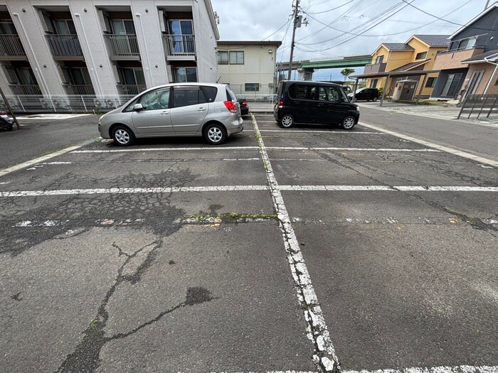 クオーレ白鳥の物件外観写真