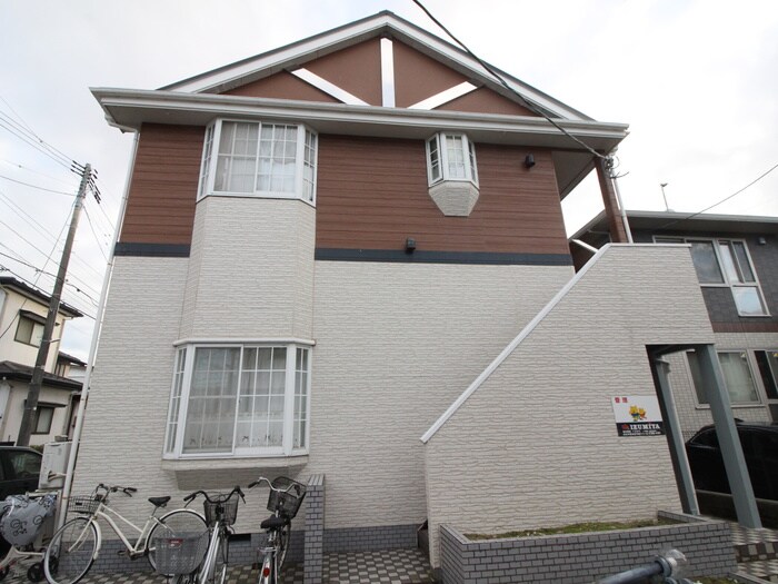 ホワイトキャッスル中倉９番館の物件外観写真