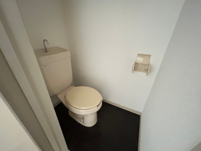 ホワイトキャッスル中倉９番館の物件内観写真