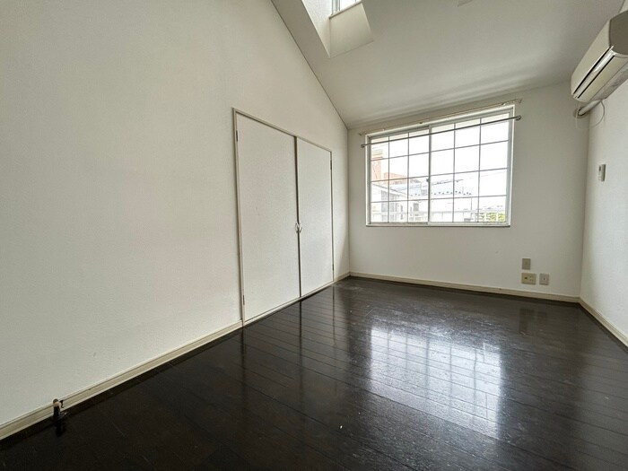 ホワイトキャッスル中倉９番館の物件内観写真