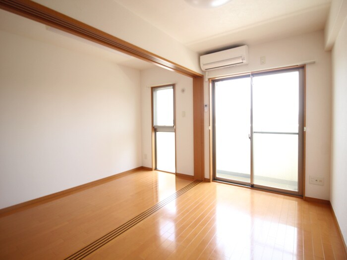 エルスタンザ子平町の物件内観写真