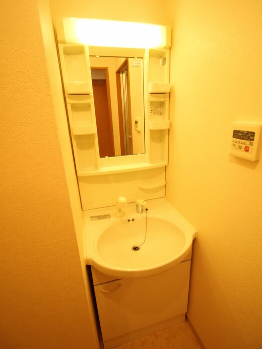 エルスタンザ子平町の物件内観写真