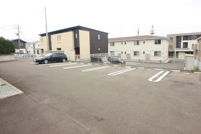 カーサ・アイリスⅣの物件外観写真