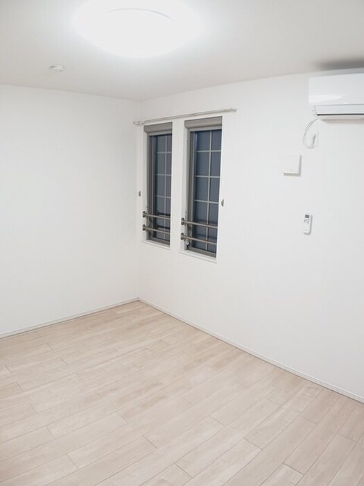 カーサ・アイリスⅣの物件内観写真