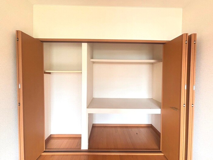 レジュウィールEの物件内観写真