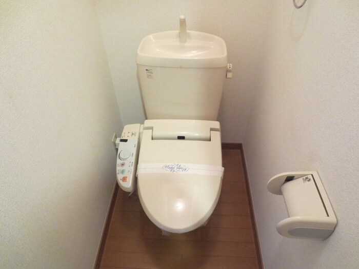 レジュウィールEの物件内観写真