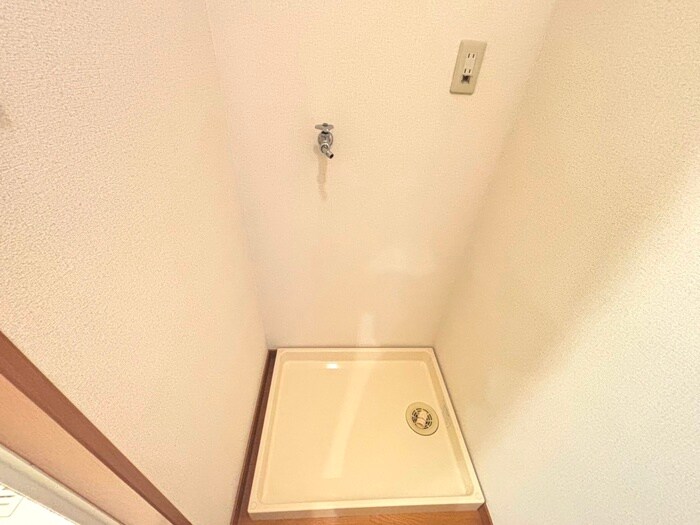 レジュウィールEの物件内観写真