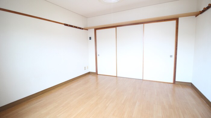 サンレモハイツ上杉の物件内観写真