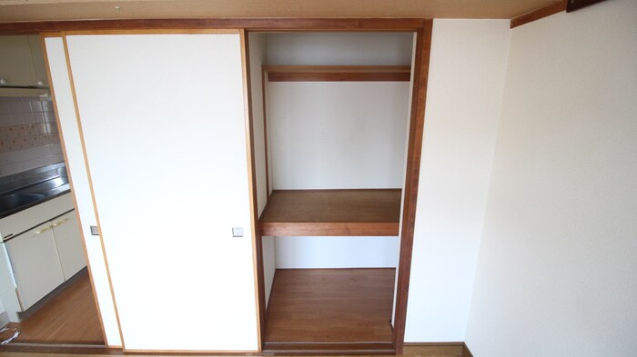 サンレモハイツ上杉の物件内観写真