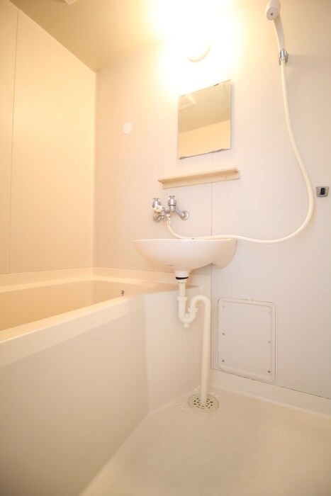 ラ・シャンブル櫻小路の物件内観写真