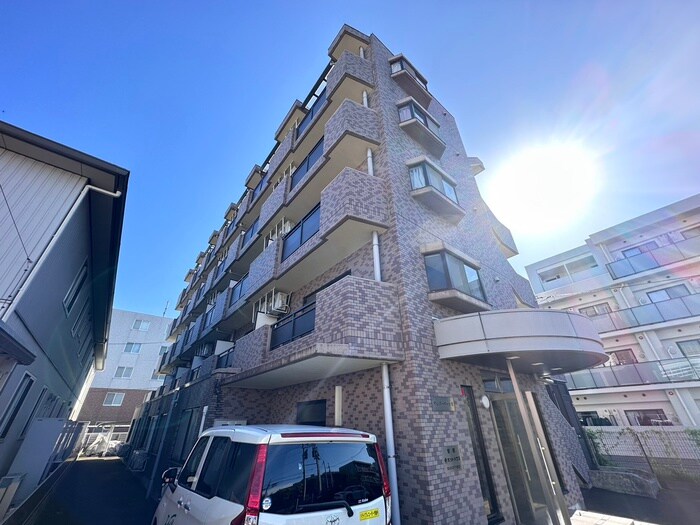 ヴィンダーバール愛の物件外観写真