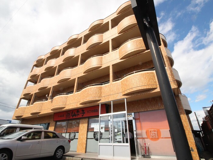 レジデンスタナカⅢの物件外観写真