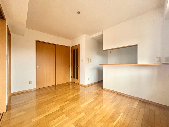 ヘリオスＩＺＵＭＩの物件内観写真