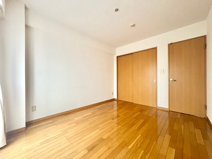 ヘリオスＩＺＵＭＩの物件内観写真