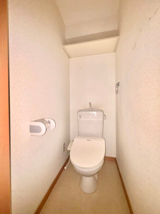 ヘリオスＩＺＵＭＩの物件内観写真