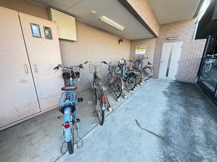 ブランドール河原町プラザの物件外観写真