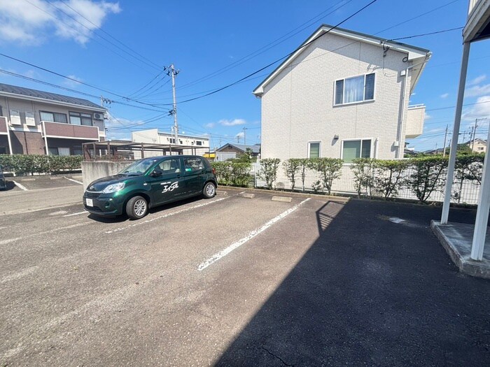 レジデンスオリーブＴの物件外観写真