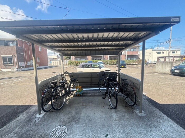 レジデンスオリーブＴの物件外観写真