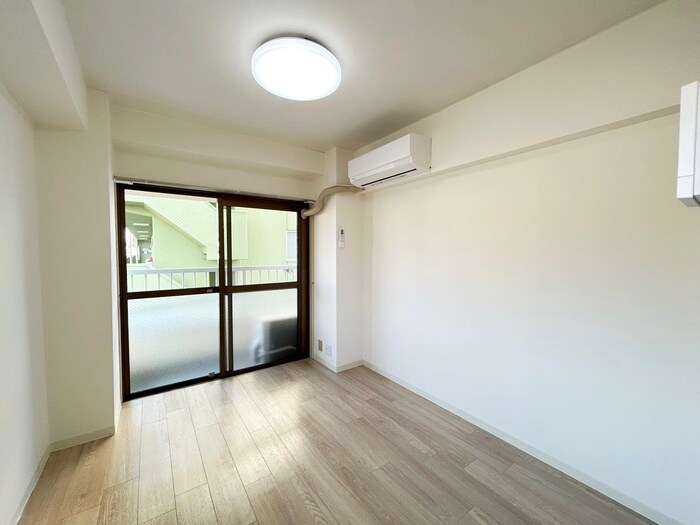 日成ヴィバ－チェＯＮＥの物件内観写真