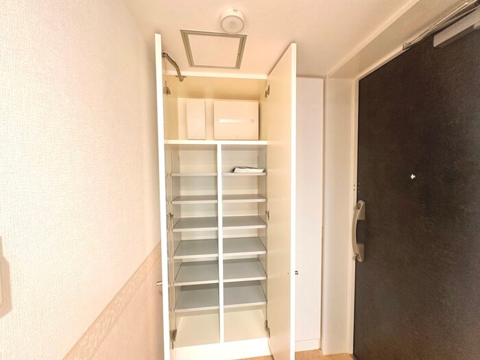 ドンクマサーパートⅣビルの物件内観写真