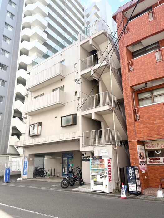 カラーズガーデン仙台東口の物件外観写真