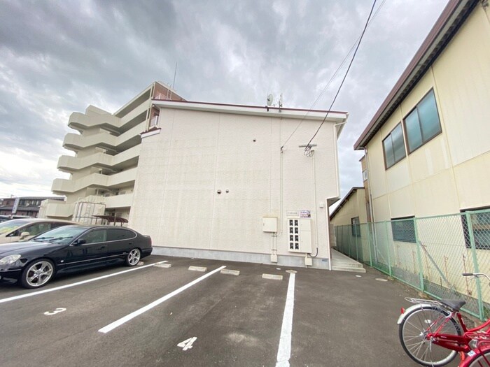 CASA白鳥の物件外観写真