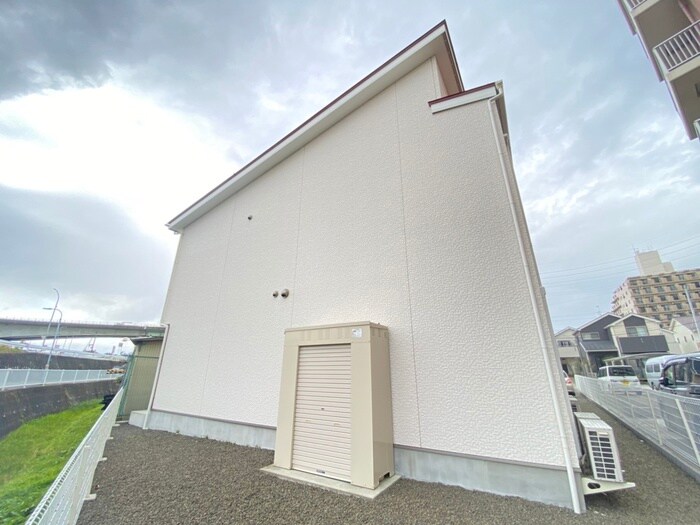 CASA白鳥の物件外観写真