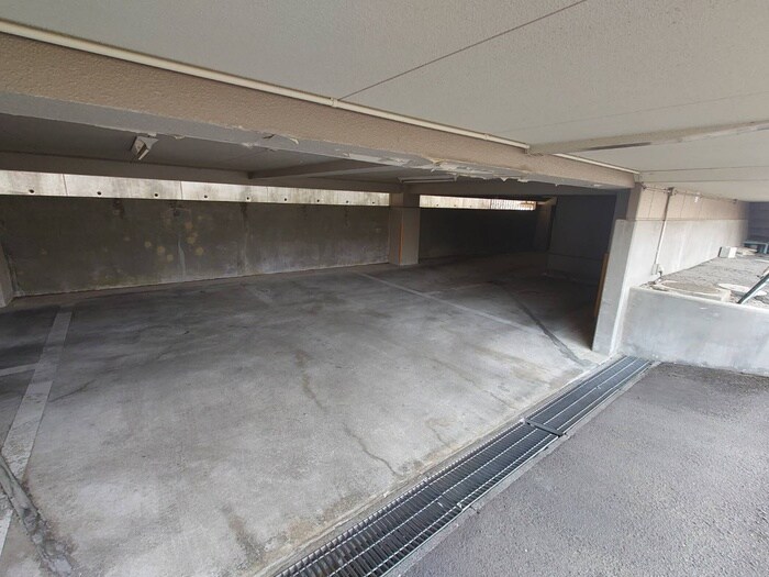 マンションマムリンの物件外観写真