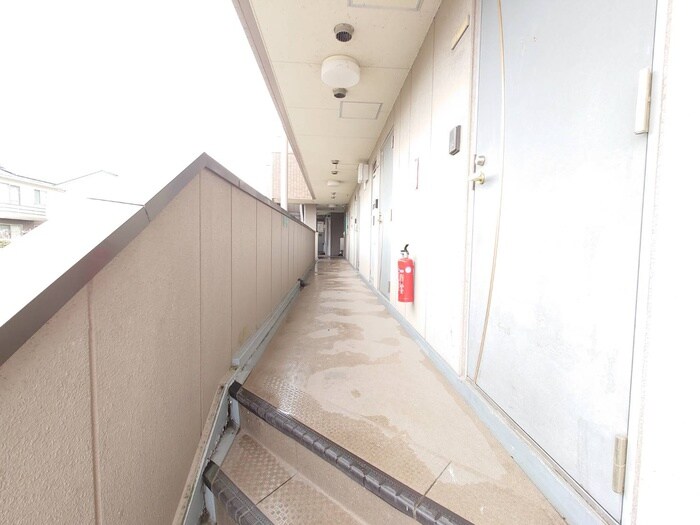 マンションマムリンの物件外観写真