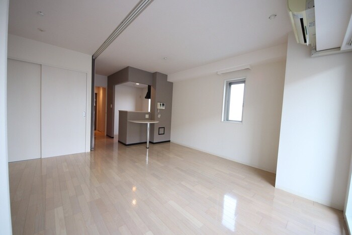 ｺﾝﾌｫｰﾄEXE新田ｽﾃｰｼｮﾝの物件内観写真