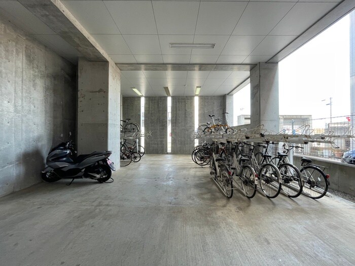 ｺﾝﾌｫｰﾄEXE新田ｽﾃｰｼｮﾝの物件外観写真