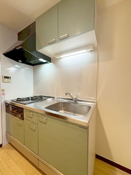 ｺﾝﾌｫｰﾄEXE新田ｽﾃｰｼｮﾝの物件内観写真