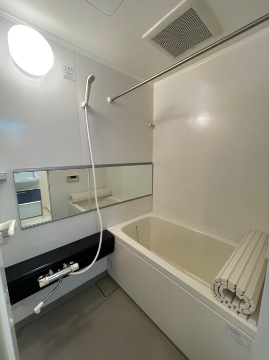 ｺﾝﾌｫｰﾄEXE新田ｽﾃｰｼｮﾝの物件内観写真