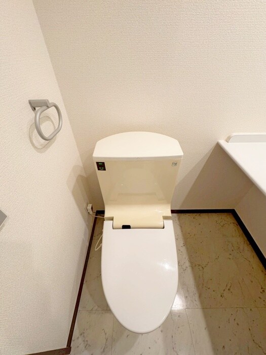 ｺﾝﾌｫｰﾄEXE新田ｽﾃｰｼｮﾝの物件内観写真