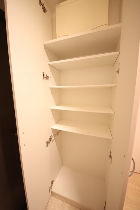 ｺﾝﾌｫｰﾄEXE新田ｽﾃｰｼｮﾝの物件内観写真