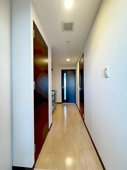 ｺﾝﾌｫｰﾄEXE新田ｽﾃｰｼｮﾝの物件内観写真